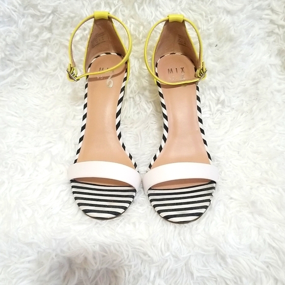 Mix No. 6 Yellow & Strip Heels Sz 7.5 - Picture 3 of 7